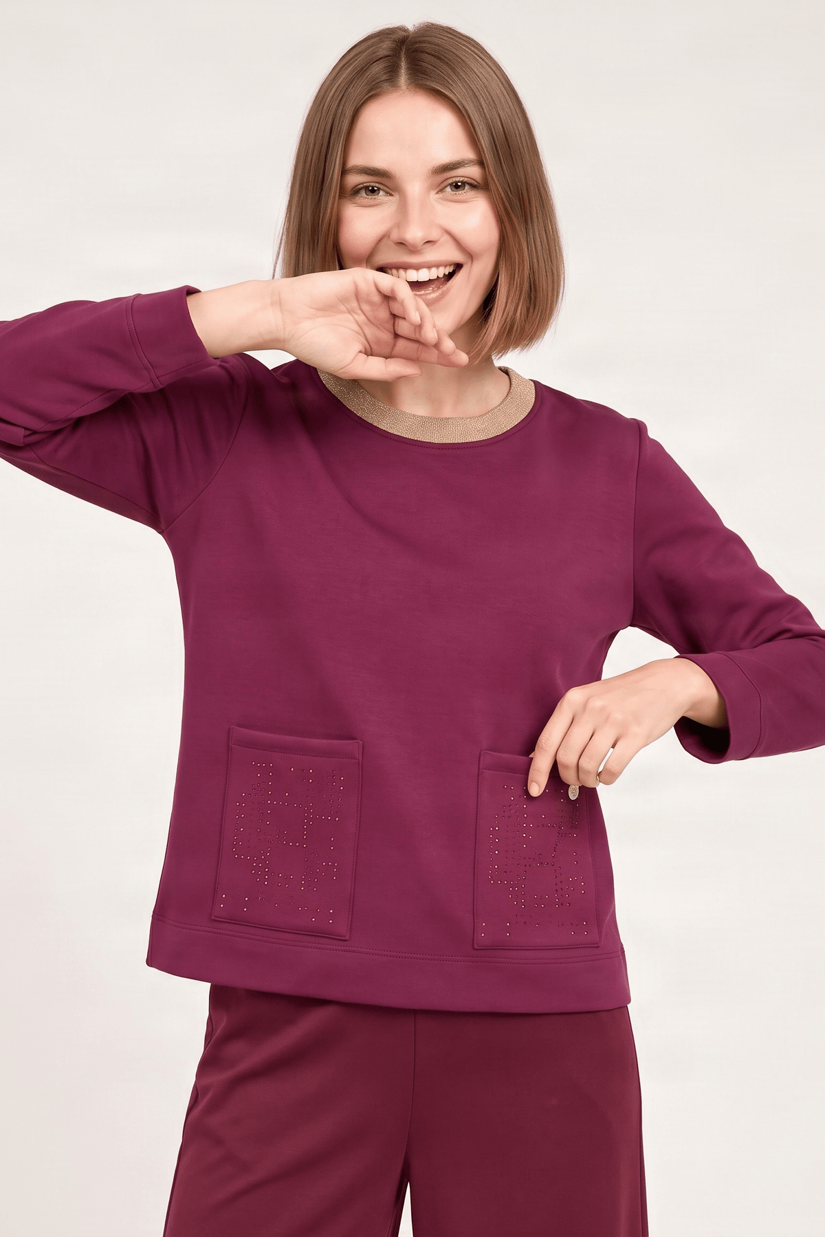 Sudadera granate con bolsillos strass y cuello lourex Lolitas&L - lolitasyl.com