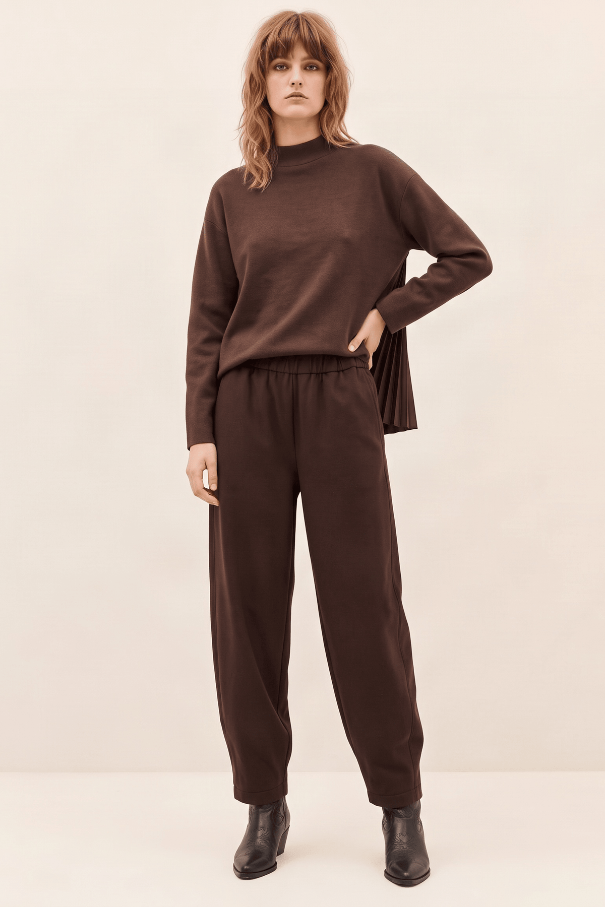 Sudadera Marrón Oscuro Scuba con Espalda Plisada Satinada – Lolitas&L - lolitasyl.com