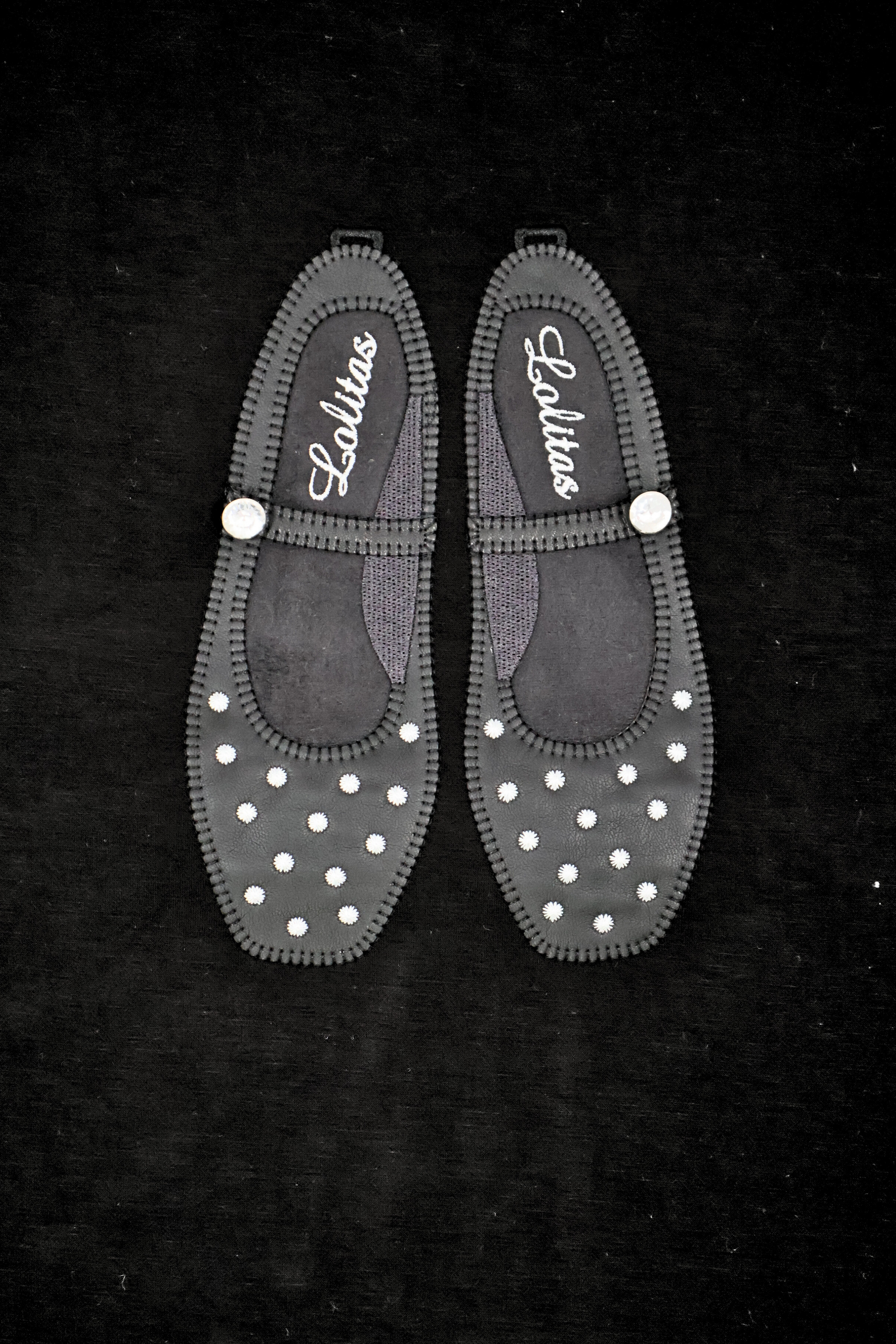 Sudadera negra con bordado zapatillas y manga larga cuadros Lolitas&L