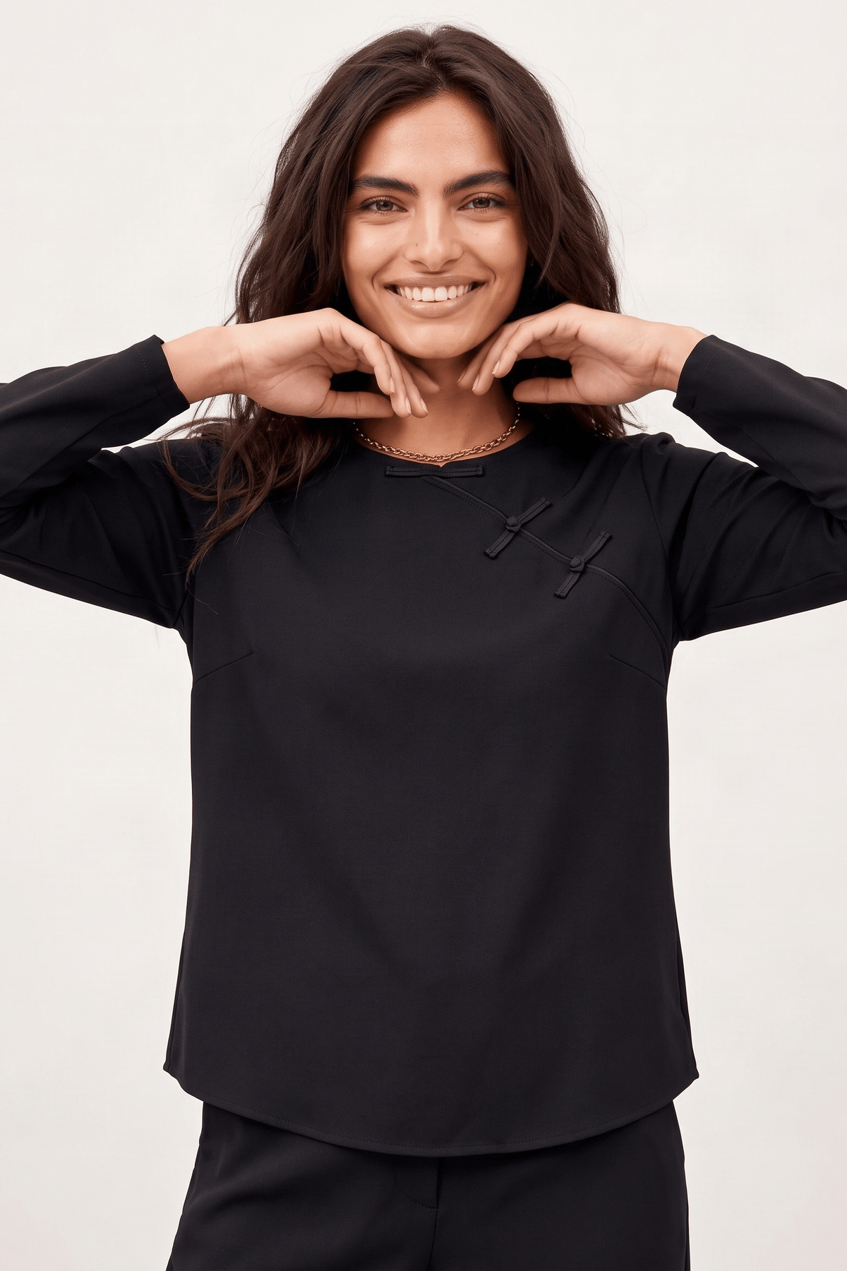 Sudadera Negra Scuba de Estilo Oriental con Espalda Satinada – Lolitas&L - lolitasyl.com