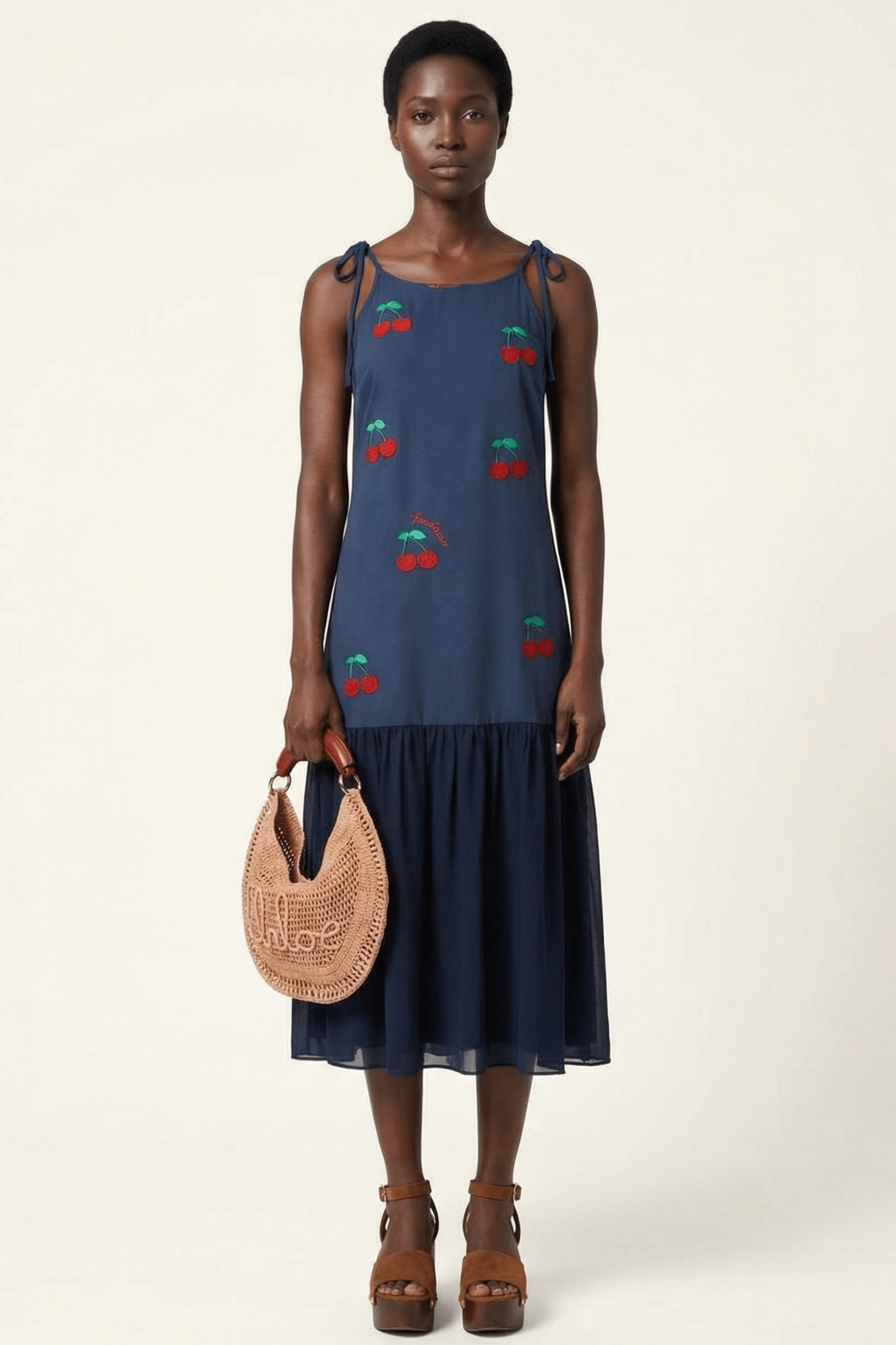 Vestido azul marino largo de tirantes con cereza bordada Lolitas&L - lolitasyl.com