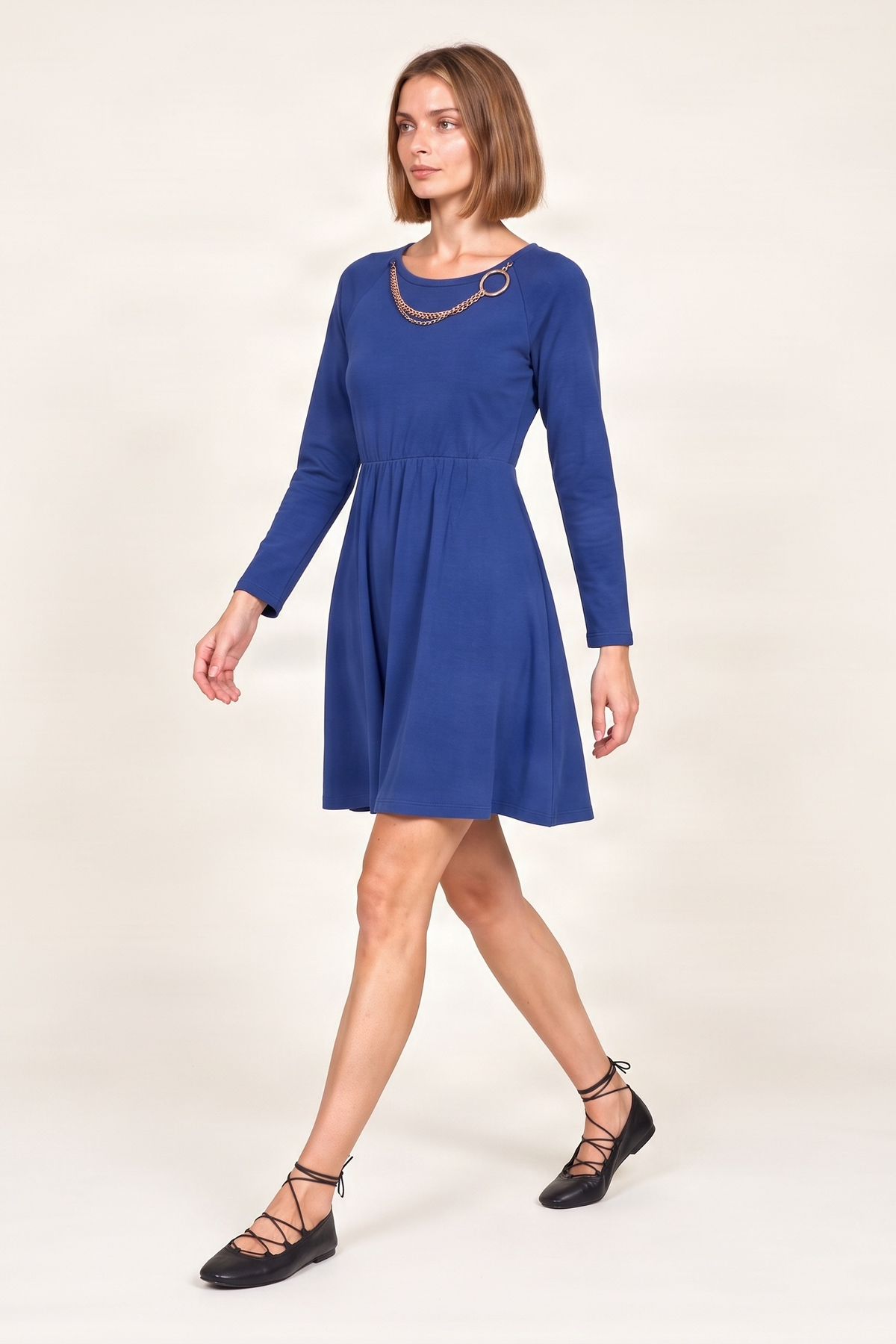 Vestido azul de punto con collar Lolitas&L