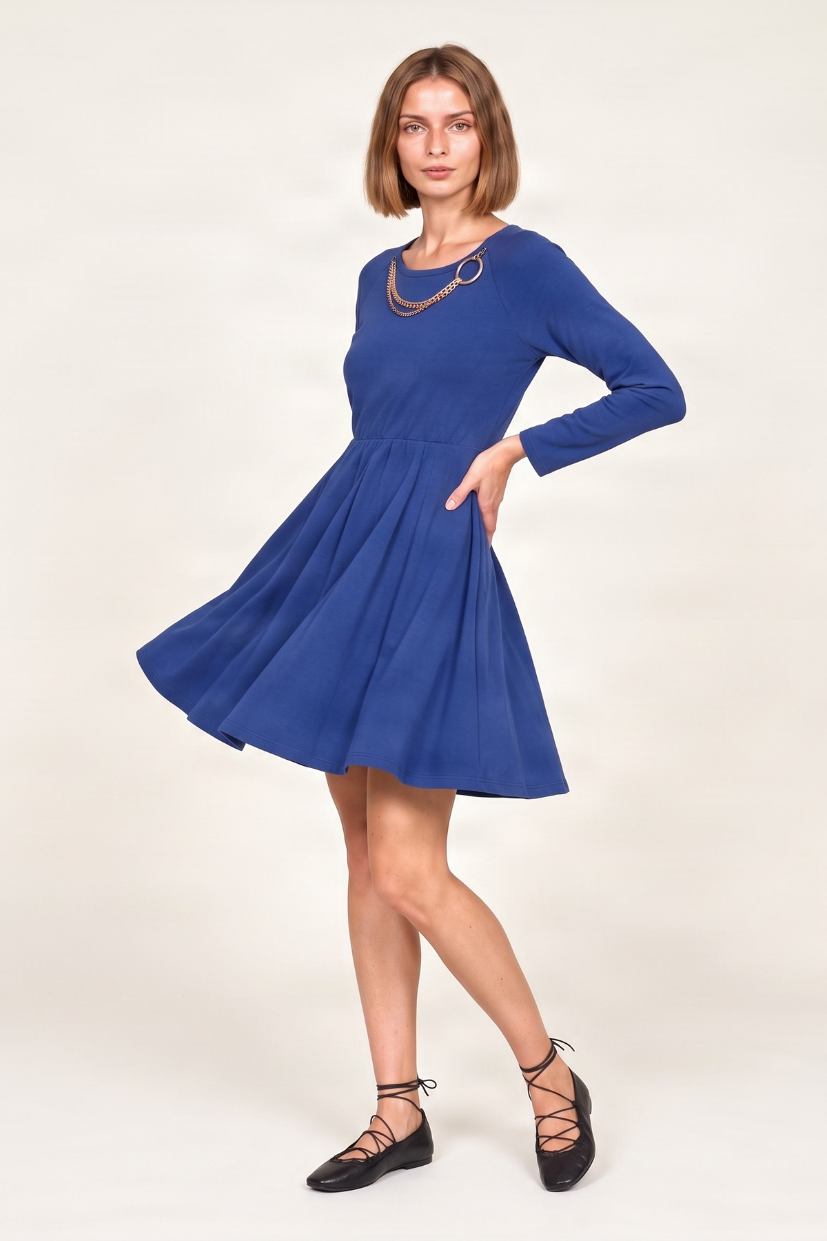 Vestido azul de punto con collar Lolitas&L