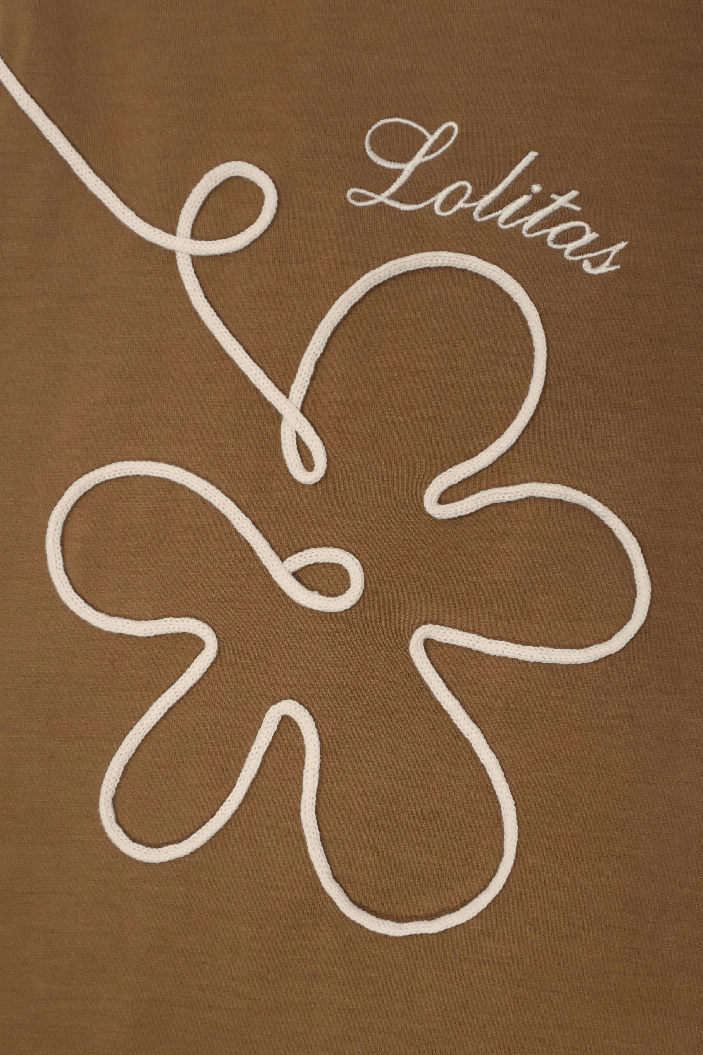 Vestido beige tirantes con bordado flor Lolitas&L - lolitasyl.com