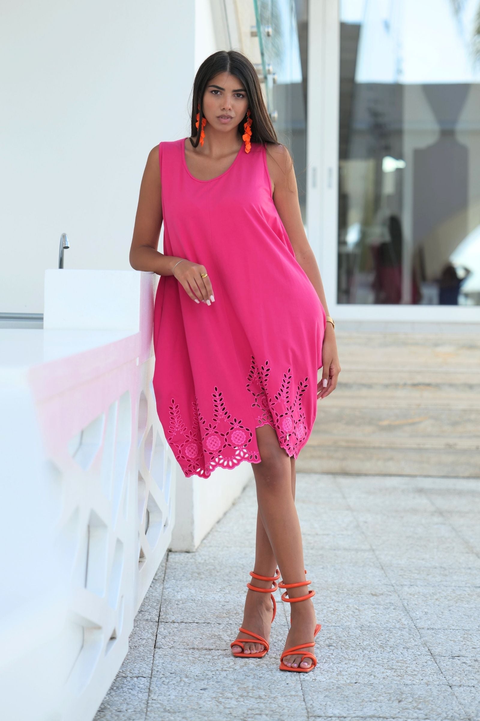 lolitas&l Vestido fucsia tirantes con bordado al tono Lolitas&L En