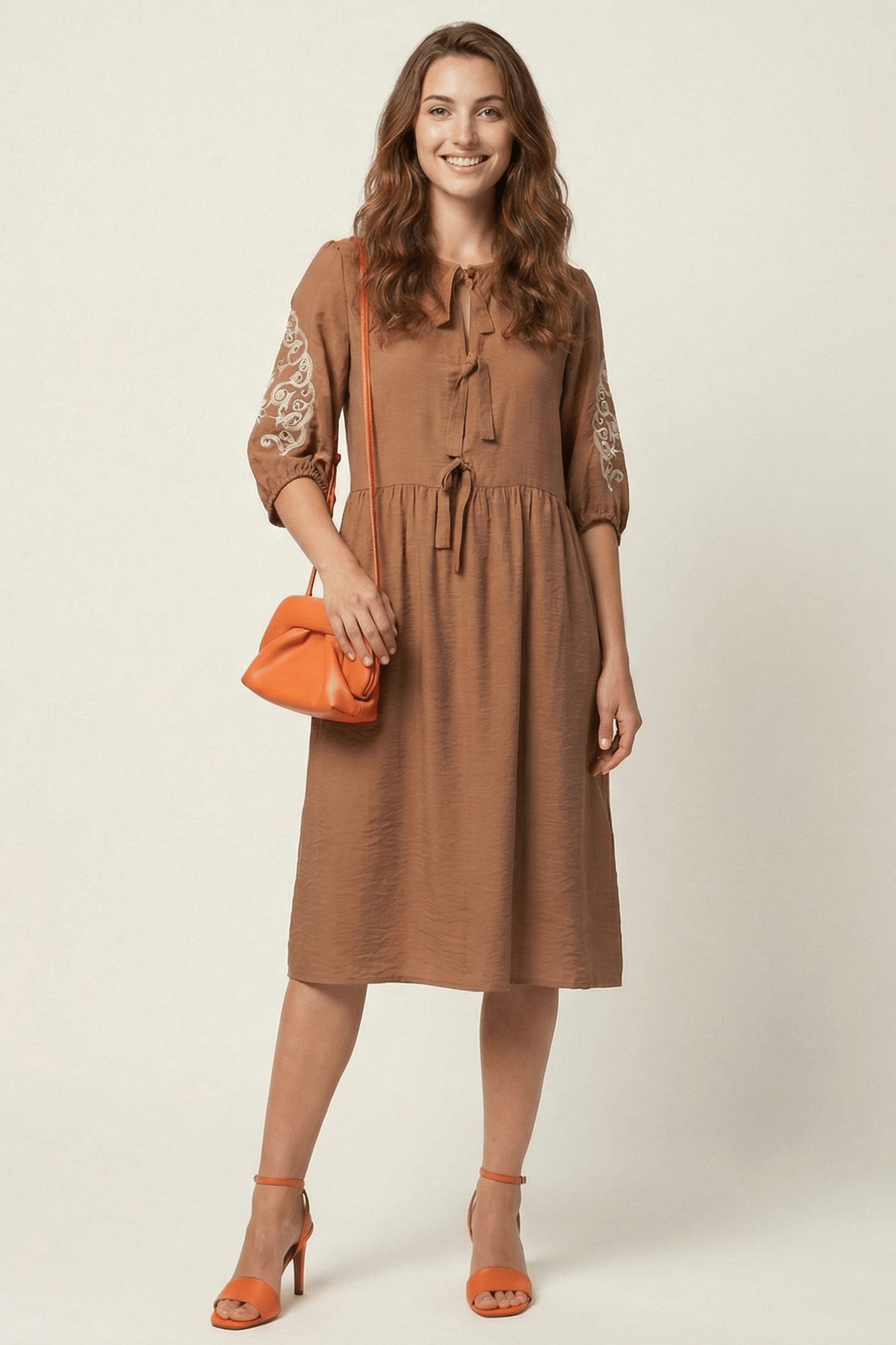 Vestido marron chocolate con bordado mangas Lolitas&L - lolitasyl.com