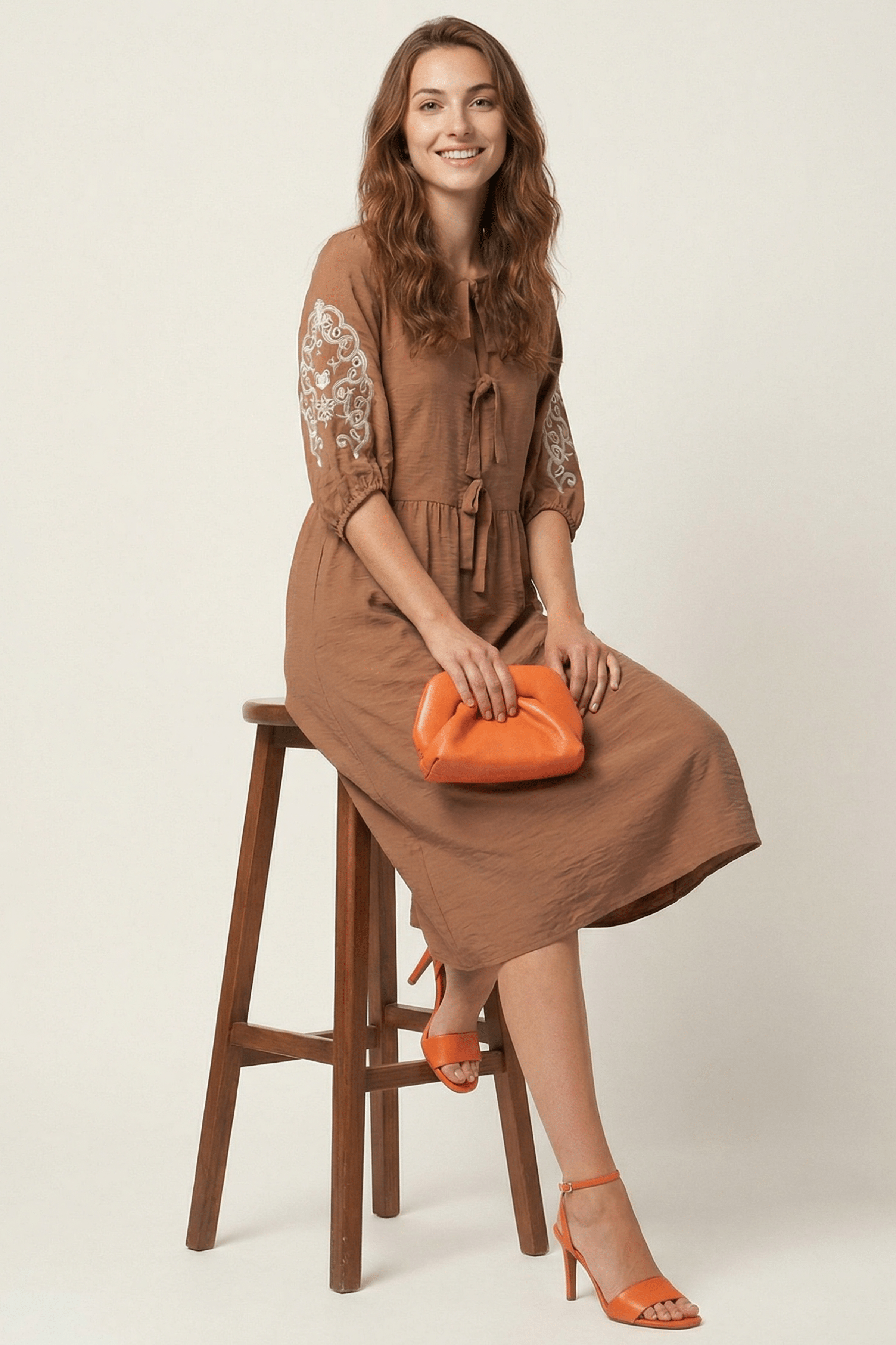 Vestido marron chocolate con bordado mangas Lolitas&L - lolitasyl.com