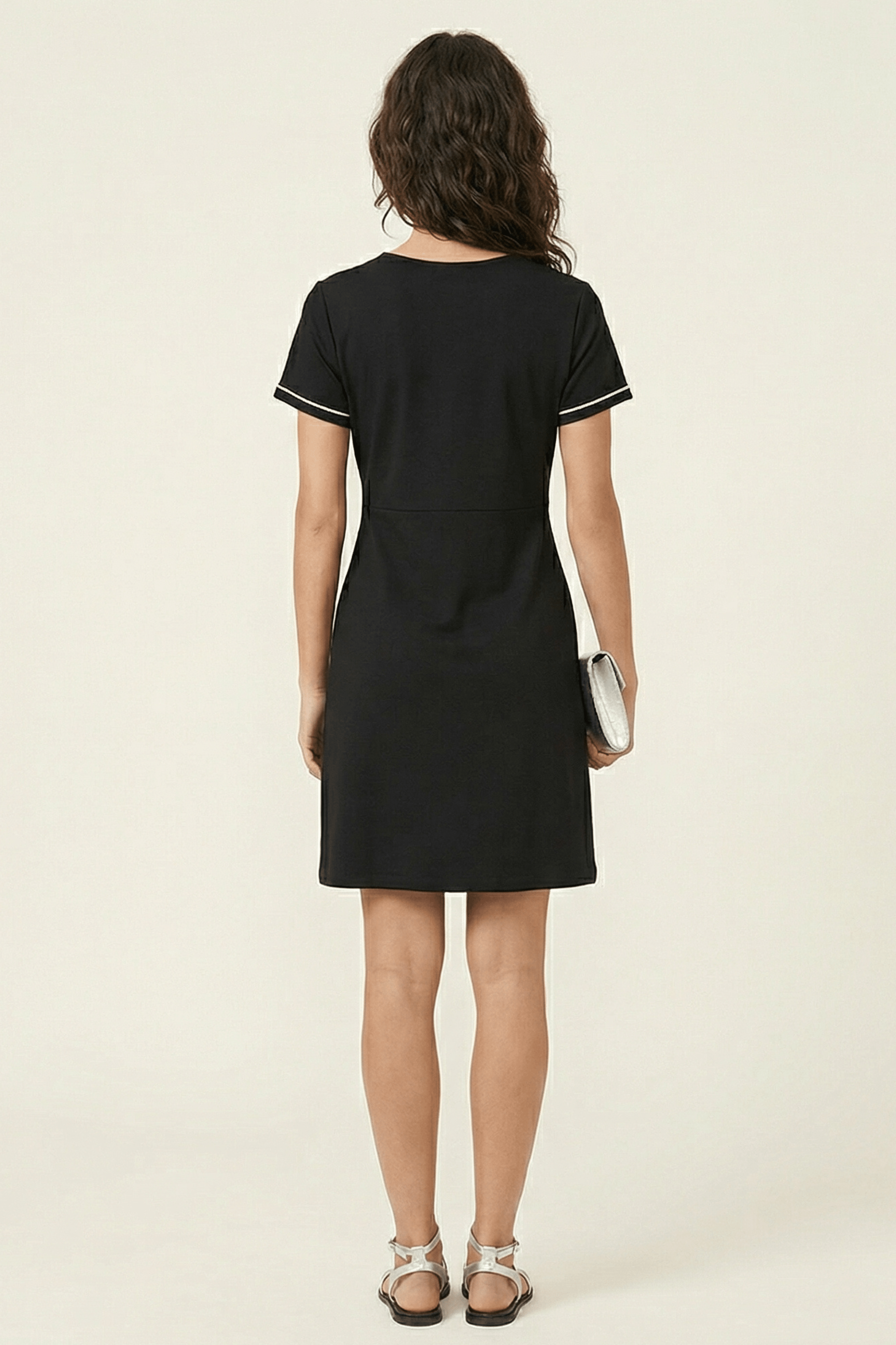 Vestido negro corto anudado en la cintura Lolitas&L - lolitasyl.com