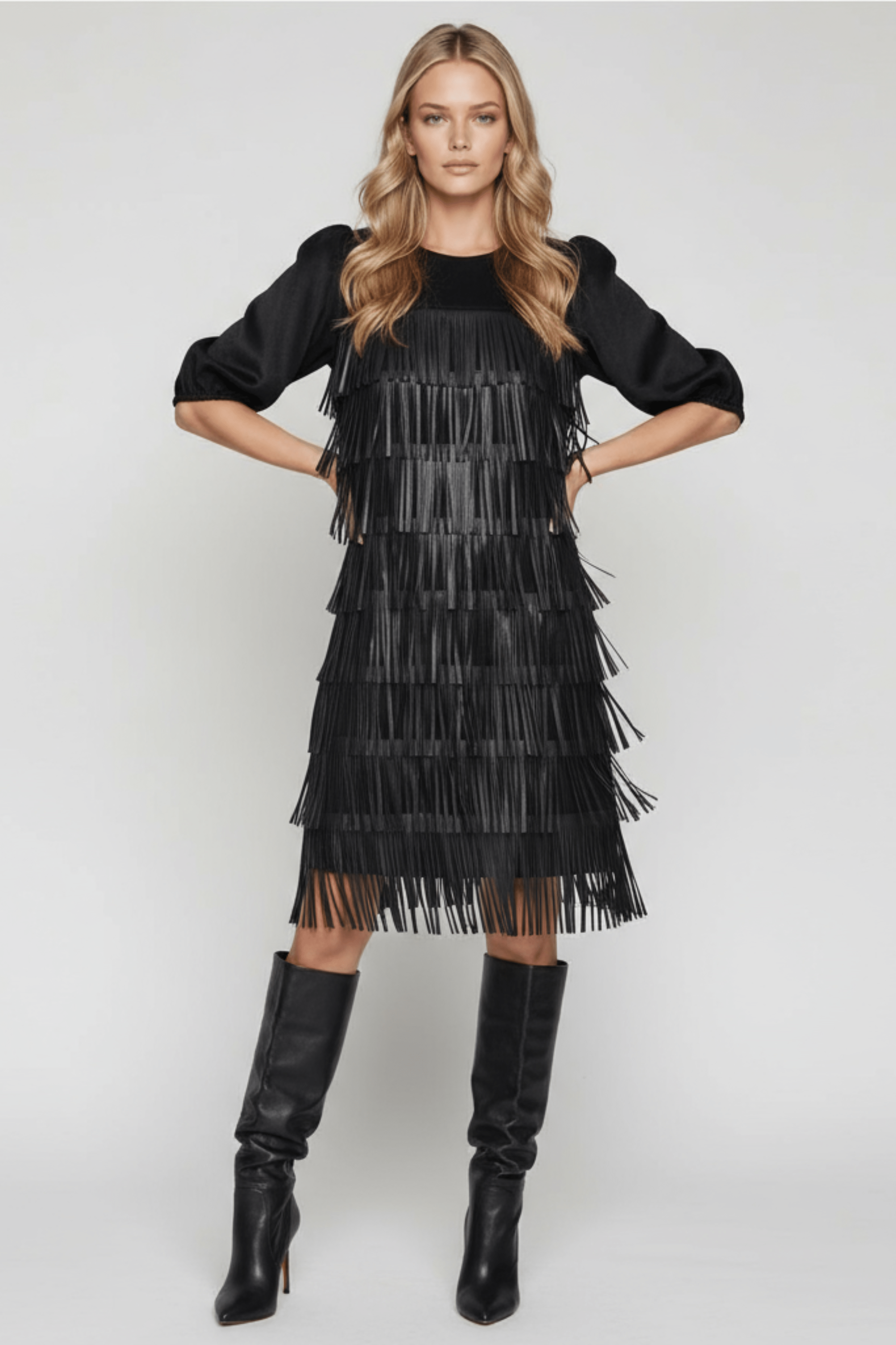 Vestido negro polipiel con flecos Lolitas&L - lolitasyl.com