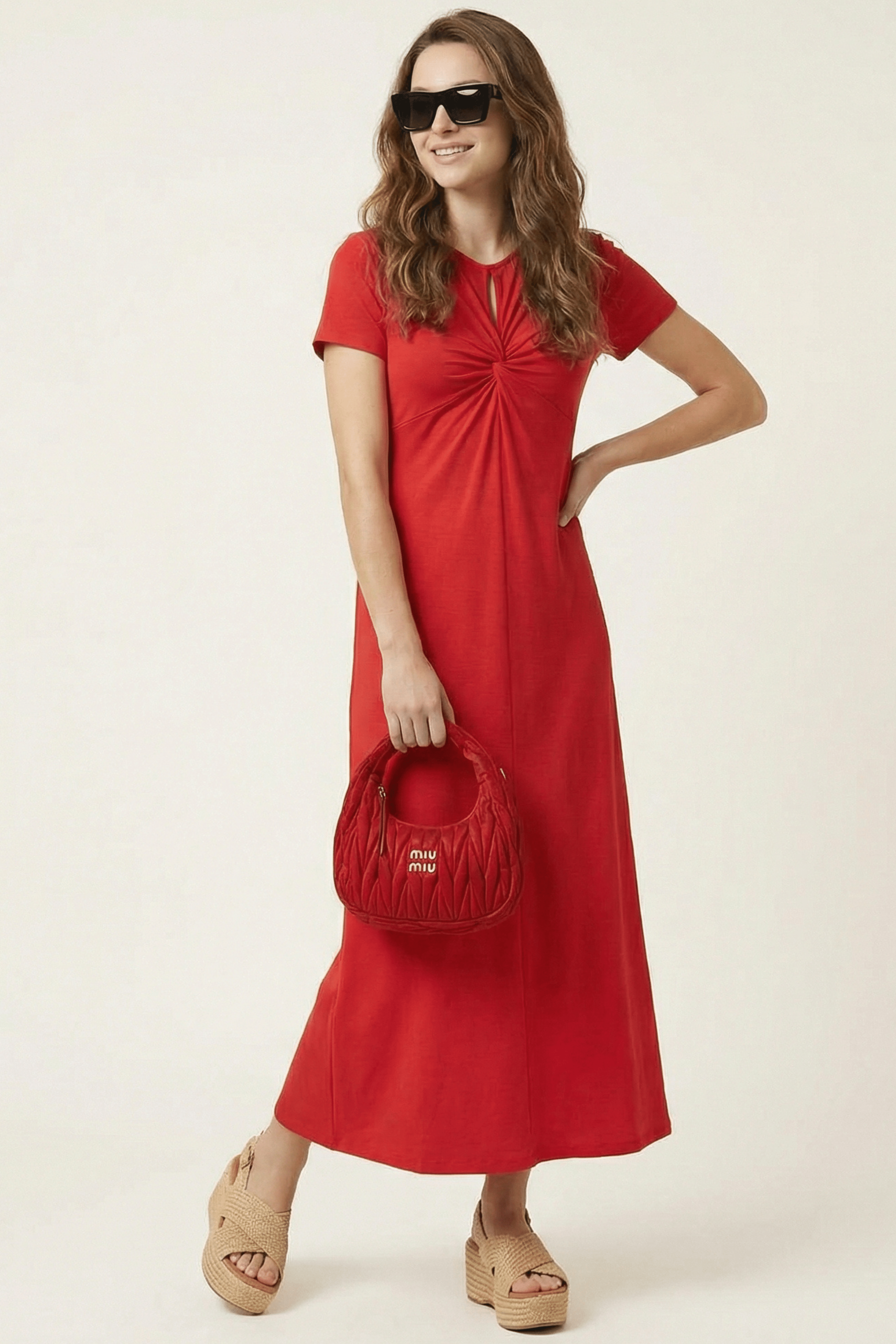 Vestido rojo con drapeado y lagrima en el escote Lolitas&L - lolitasyl.com