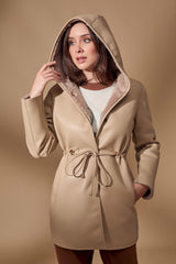Abrigo beige reversible efecto piel con pelo y capucha Lolitas - lolitasyl.com