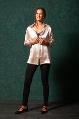 Camisa saten crema LolitasyL - lolitasyl.com