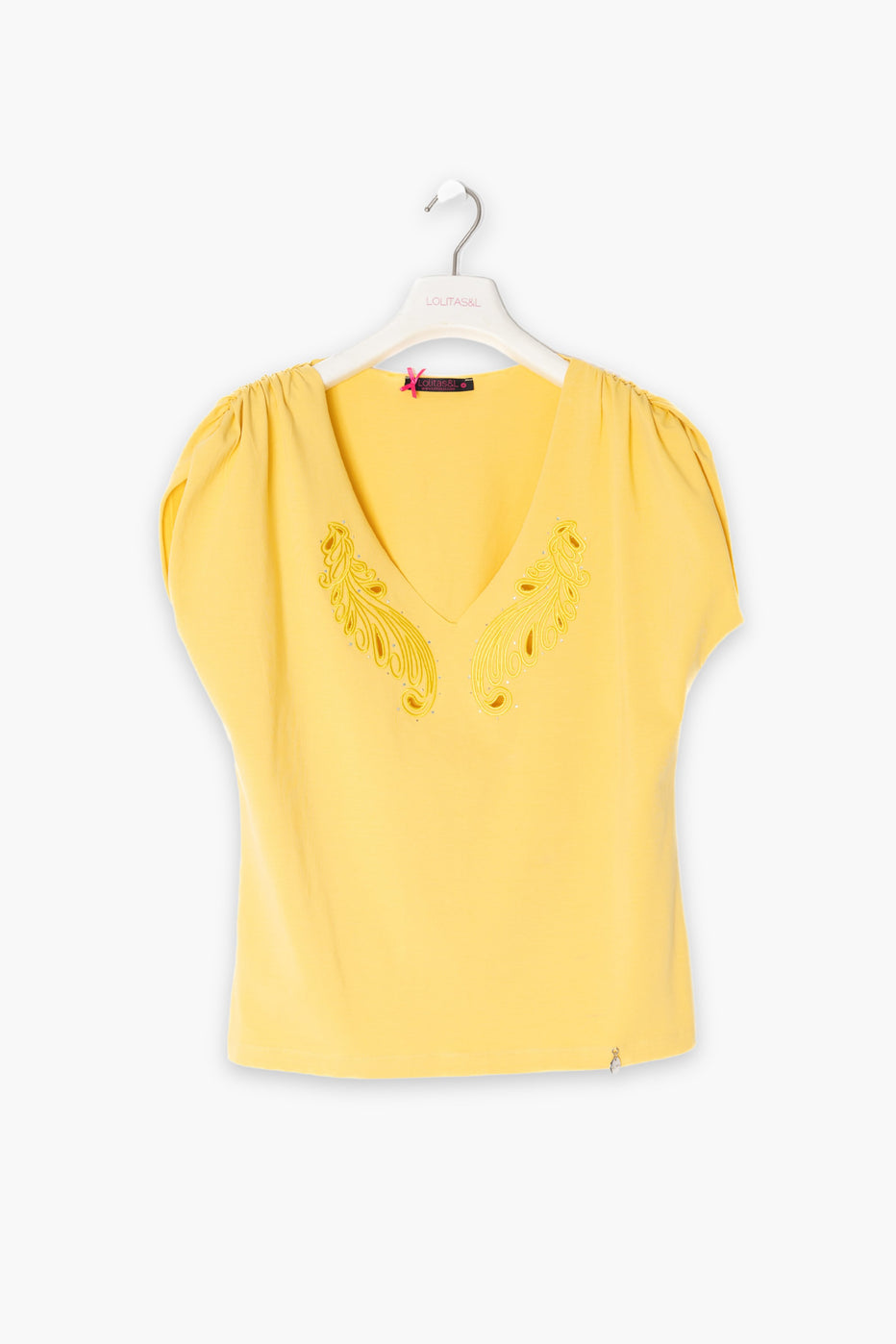 Camiseta amarilla bordada con recogido en hombros LolitasyL - lolitasyl.com