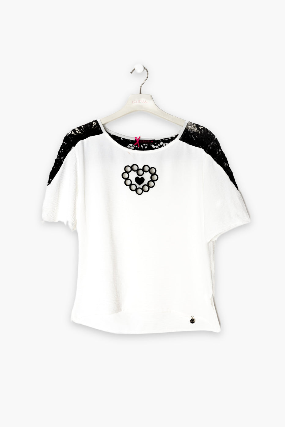 Camiseta blanca corazon bordado con grogre contraste negro LolitasyL - lolitasyl.com