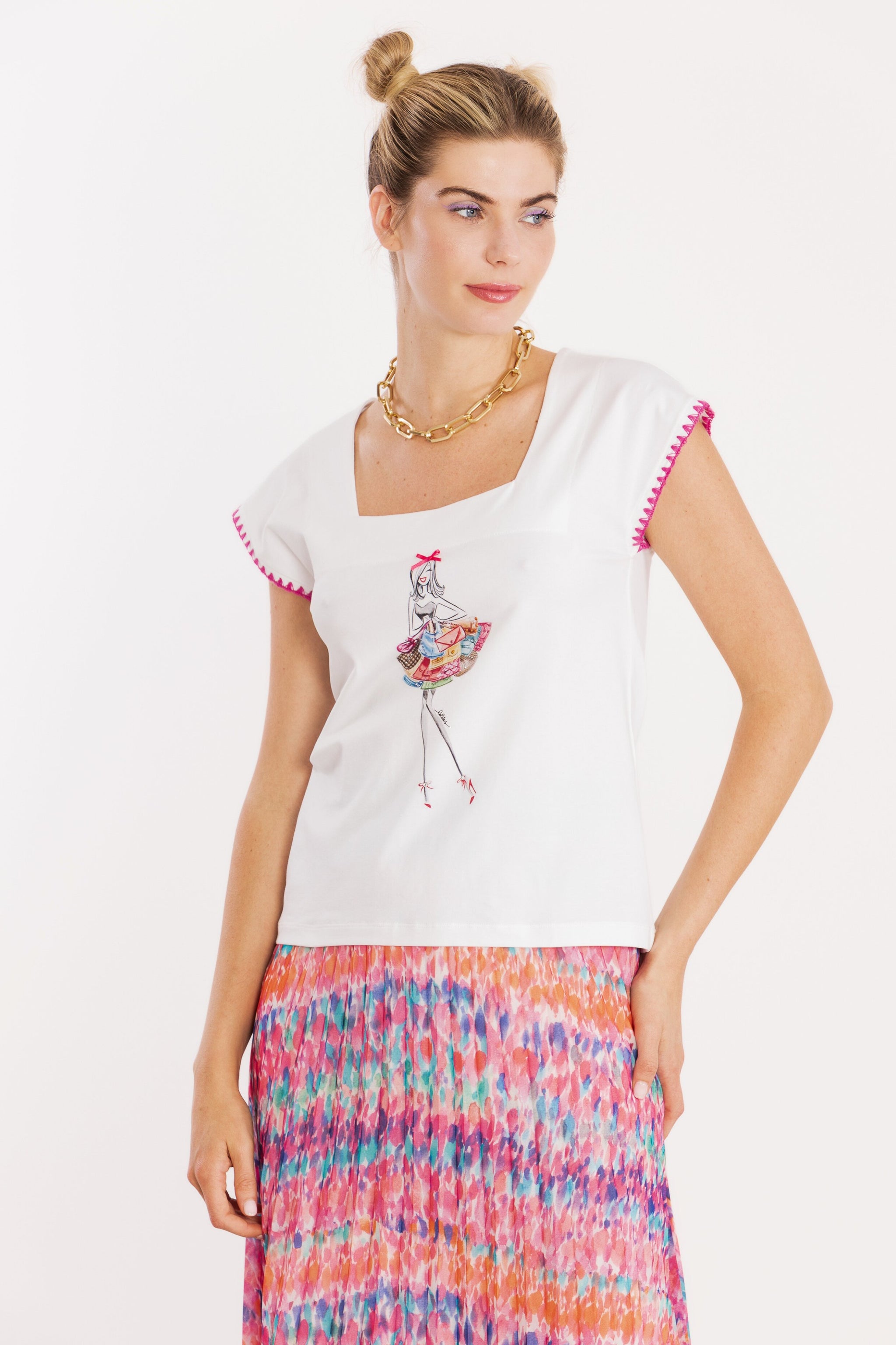 Camiseta blanca estampado bordado bolsos LolitasyL - lolitasyl.com