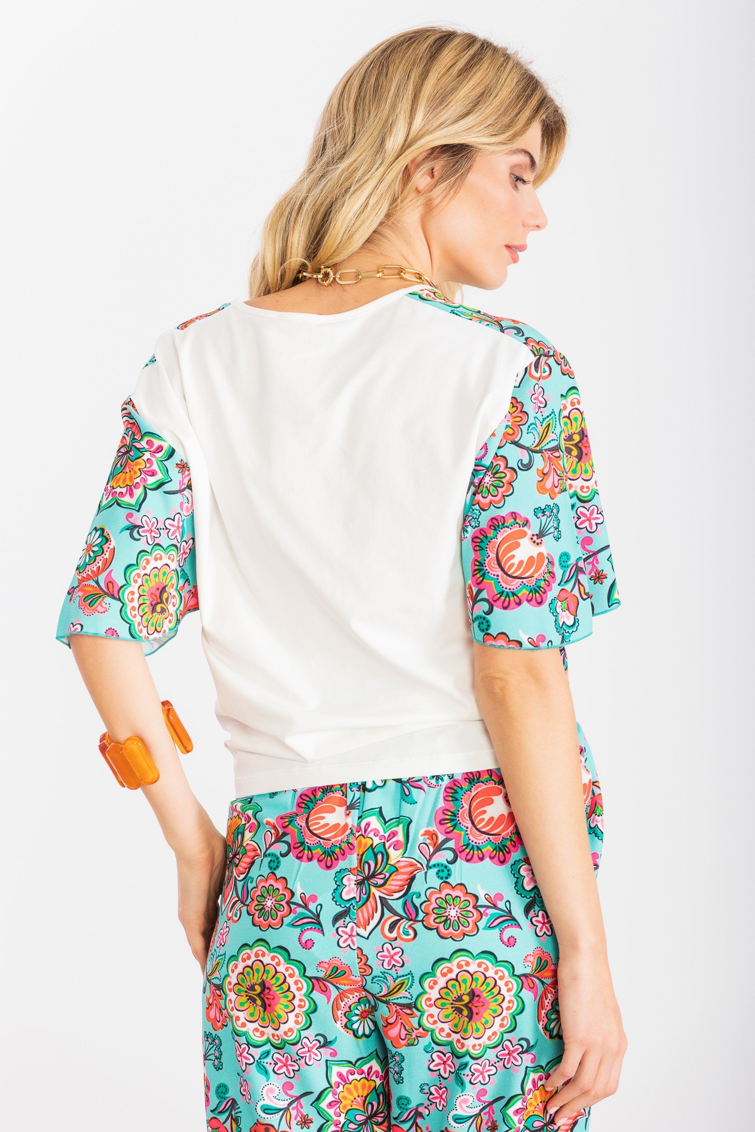 Camiseta estampado Mandala anudada en la cadera LolitasyL - lolitasyl.com