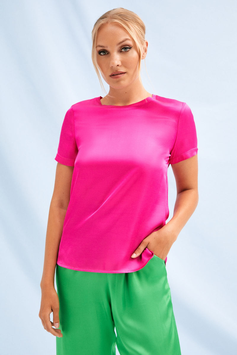 Camiseta fucsia en saten escote redondo LolitasyL - lolitasyl.com
