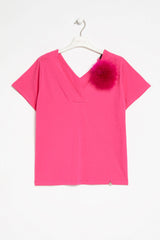 Camiseta fucsia pompon con escote uve amplio Lolitas&L - lolitasyl.com