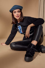 Camiseta negra bordado L azul en animal print Lolitas - lolitasyl.com