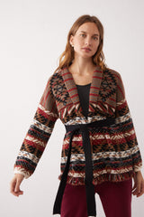 Chaqueta gris corta de punto jacquard étnico Lolitas&L - lolitasyl.com