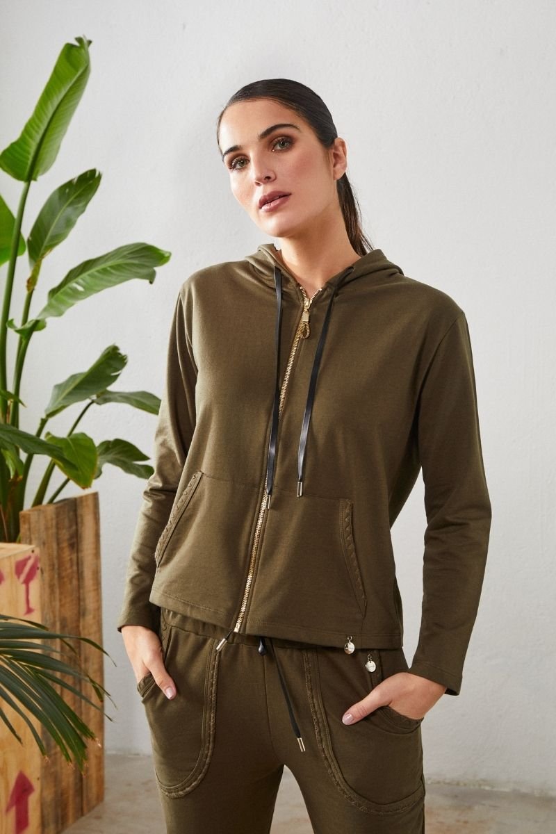 Chaqueta verde militar con cremallera y capucha - lolitasyl.com