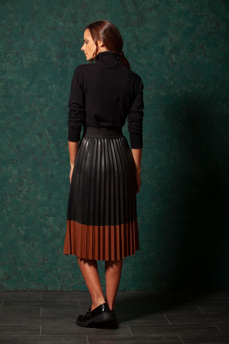 Falda larga plisada negro y capuccino polipiel de LolitasyL - lolitasyl.com