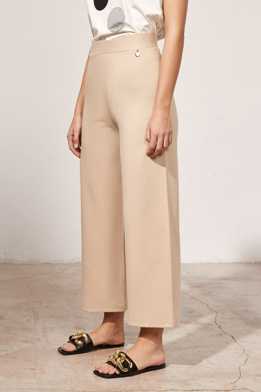 Pantalón beige con pierna ancha al tobillo Lolitas&L - lolitasyl.com