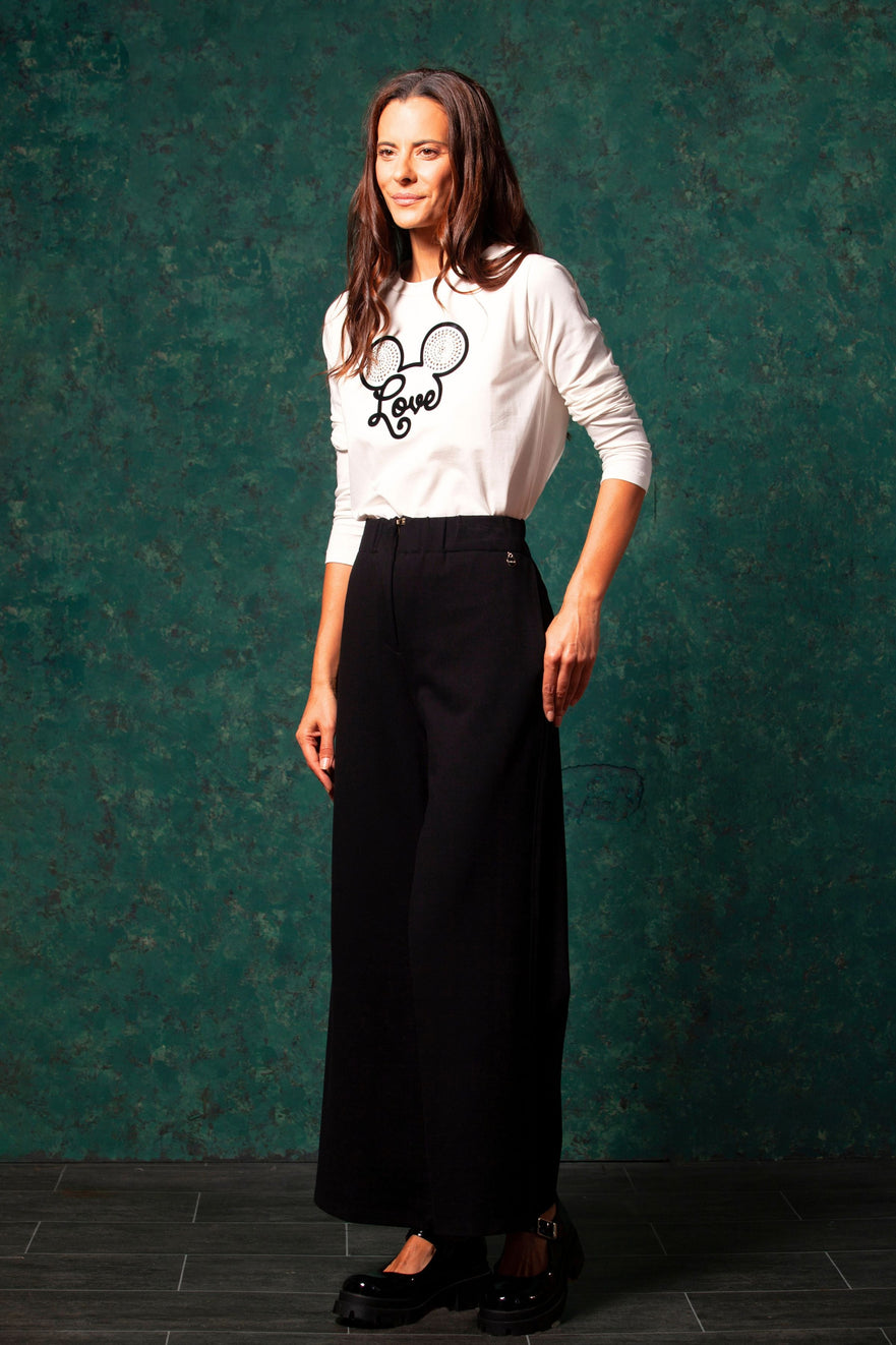 Pantalon negro basico de talle alto con goma y pierna ancha LolitasyL - lolitasyl.com