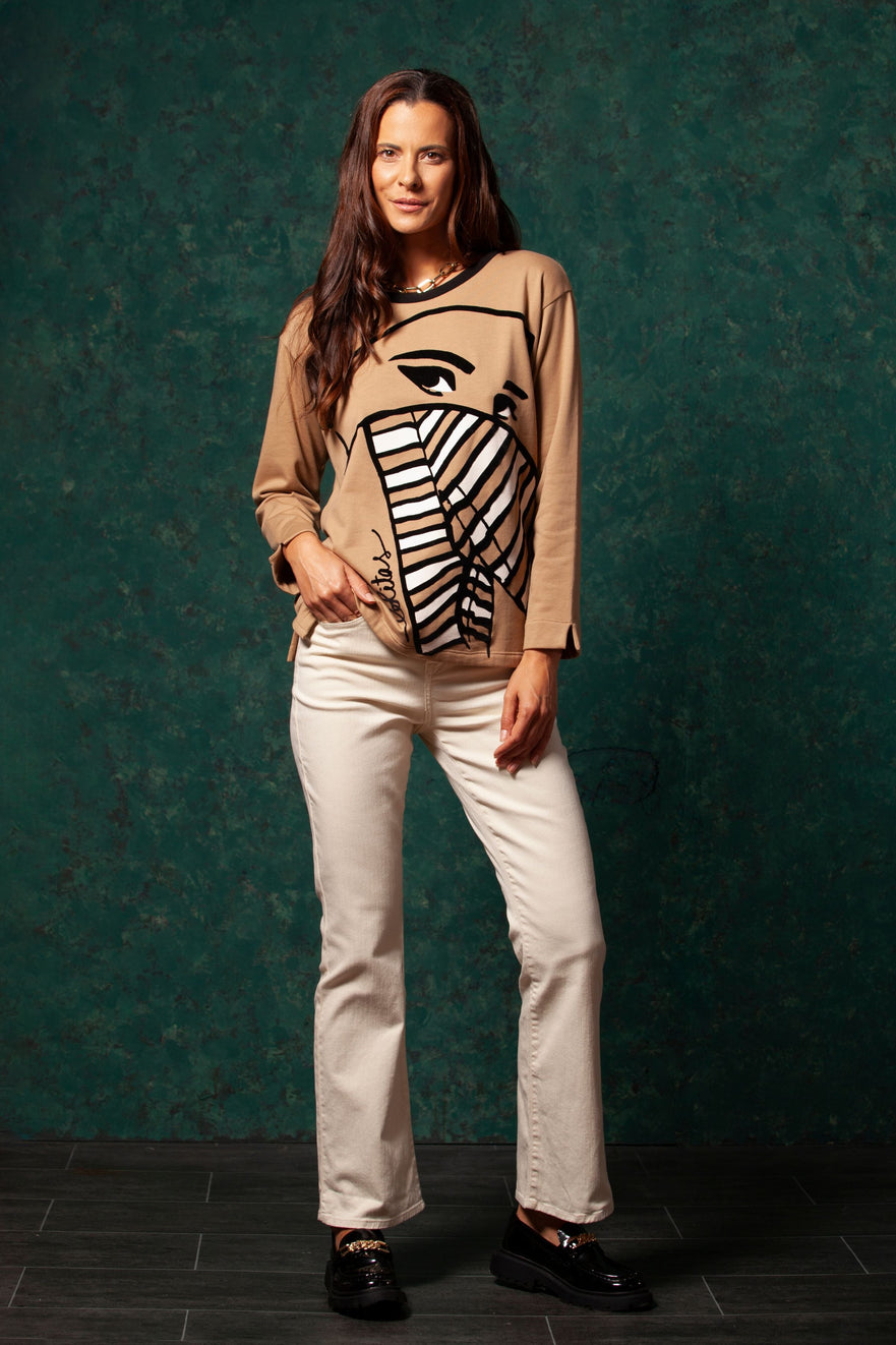 Sudadera beige con estampado tu mirada LolitasyL - lolitasyl.com