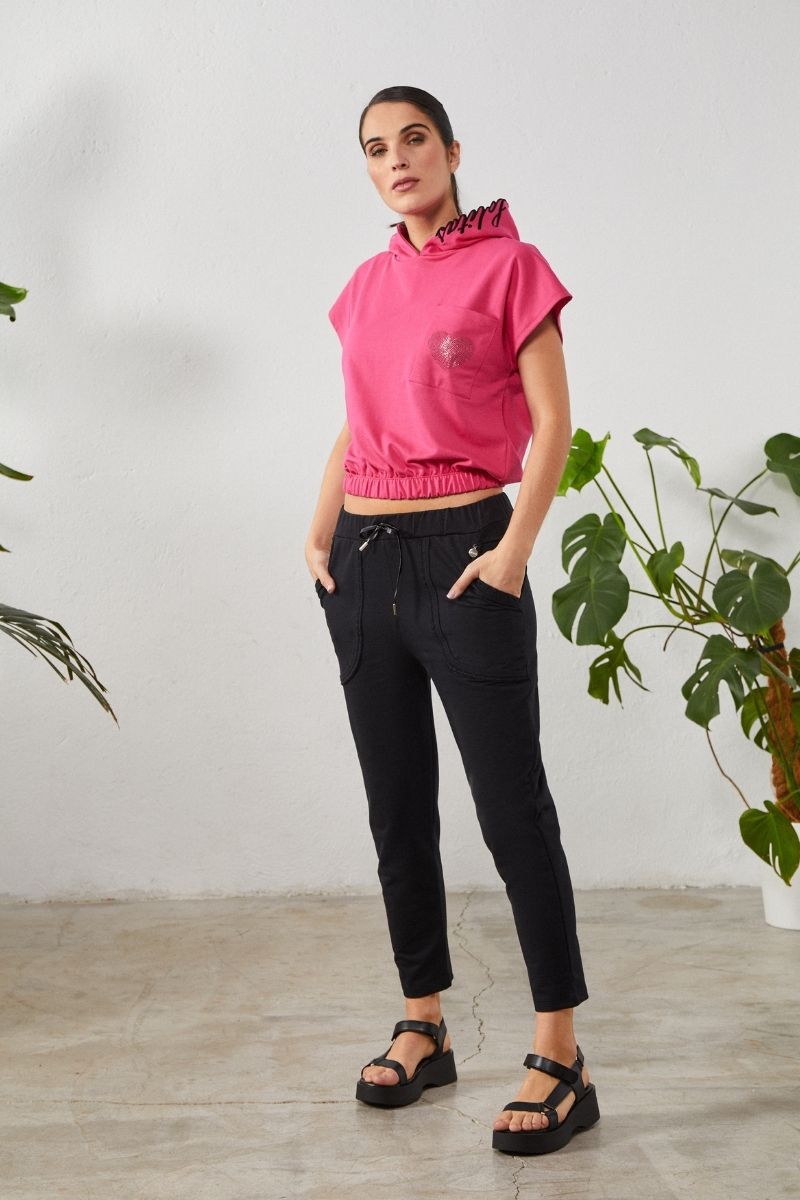 Sudadera Fucsia corta capucha logo