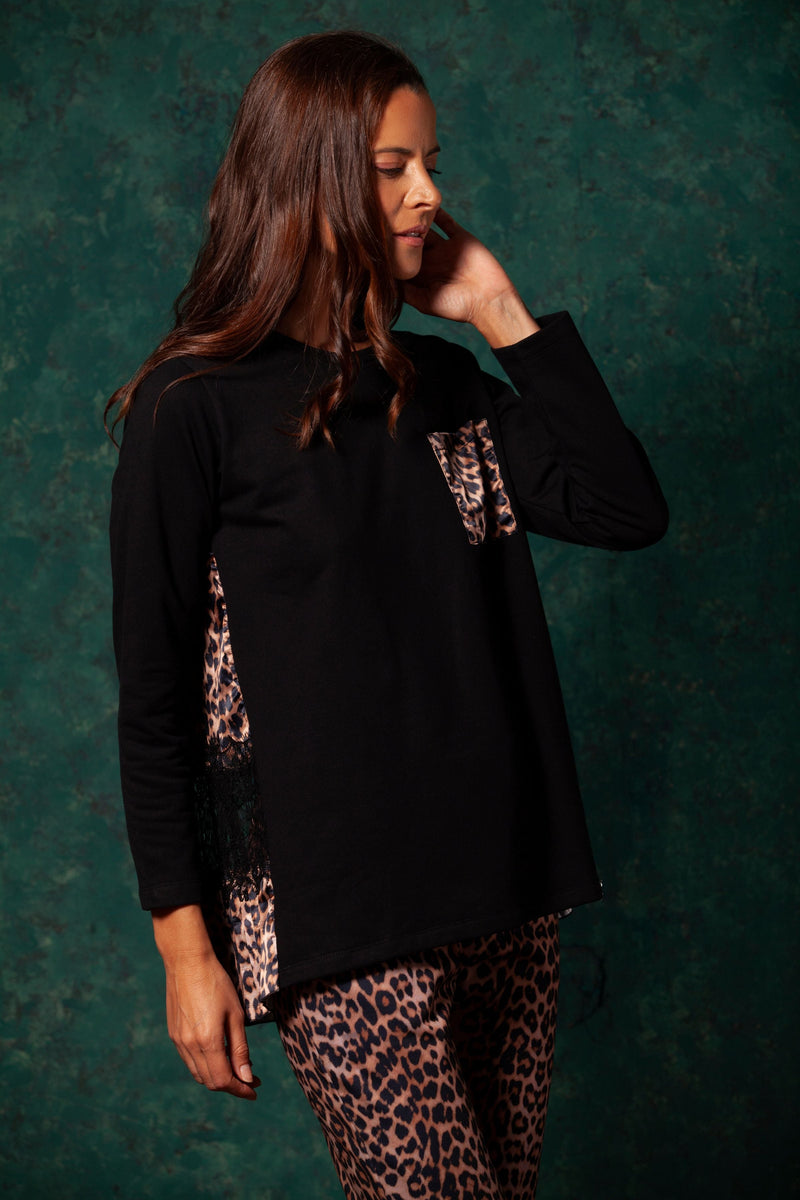 Sudadera negra bolsillo y espalda animal print LolitasyL - lolitasyl.com