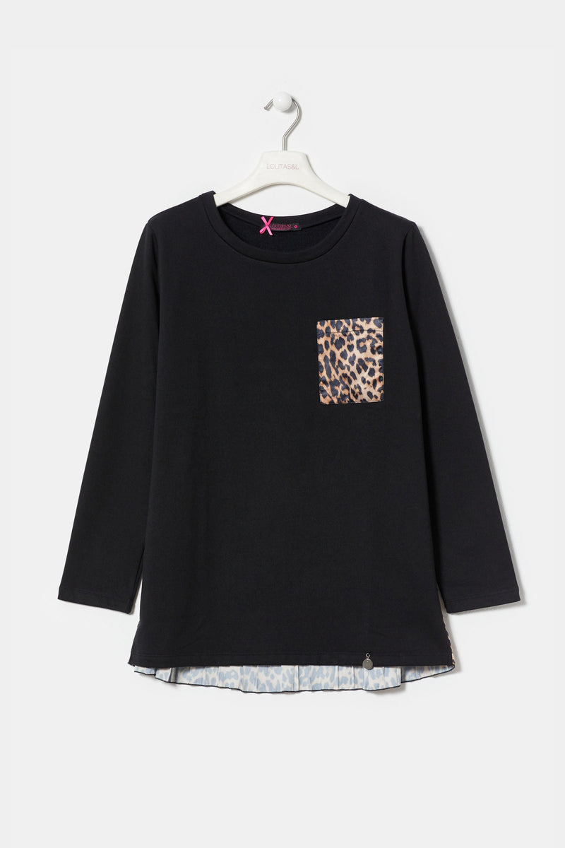 Sudadera negra bolsillo y espalda animal print LolitasyL - lolitasyl.com
