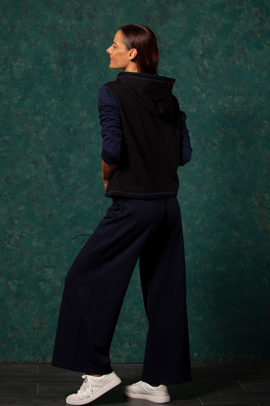 Sudadera negra bordado osito con capucha LolitasyL - lolitasyl.com