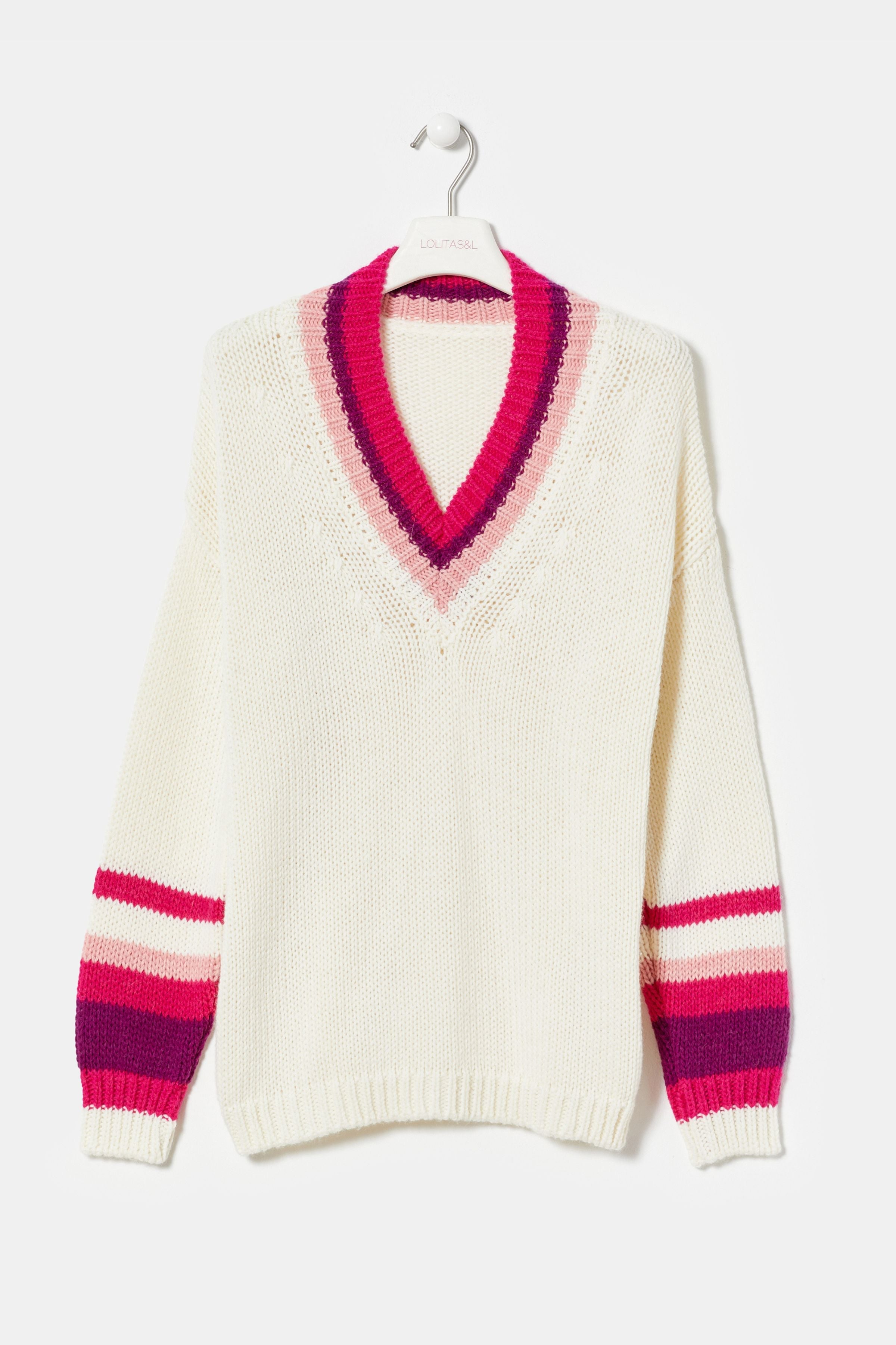Suéter crema bicolor con escote pico amplio LolitasyL - lolitasyl.com