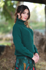 Suéter verde cuello alto liso Lolitas - lolitasyl.com