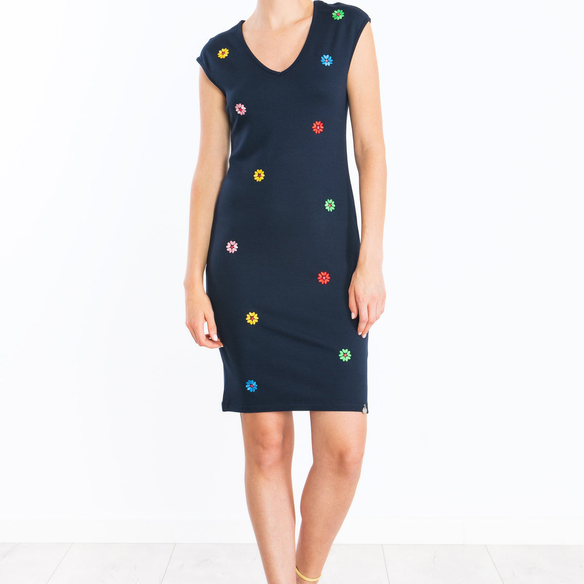 Combinar Vestido Rosa Vestido Azul Marino Con Flores Vestido