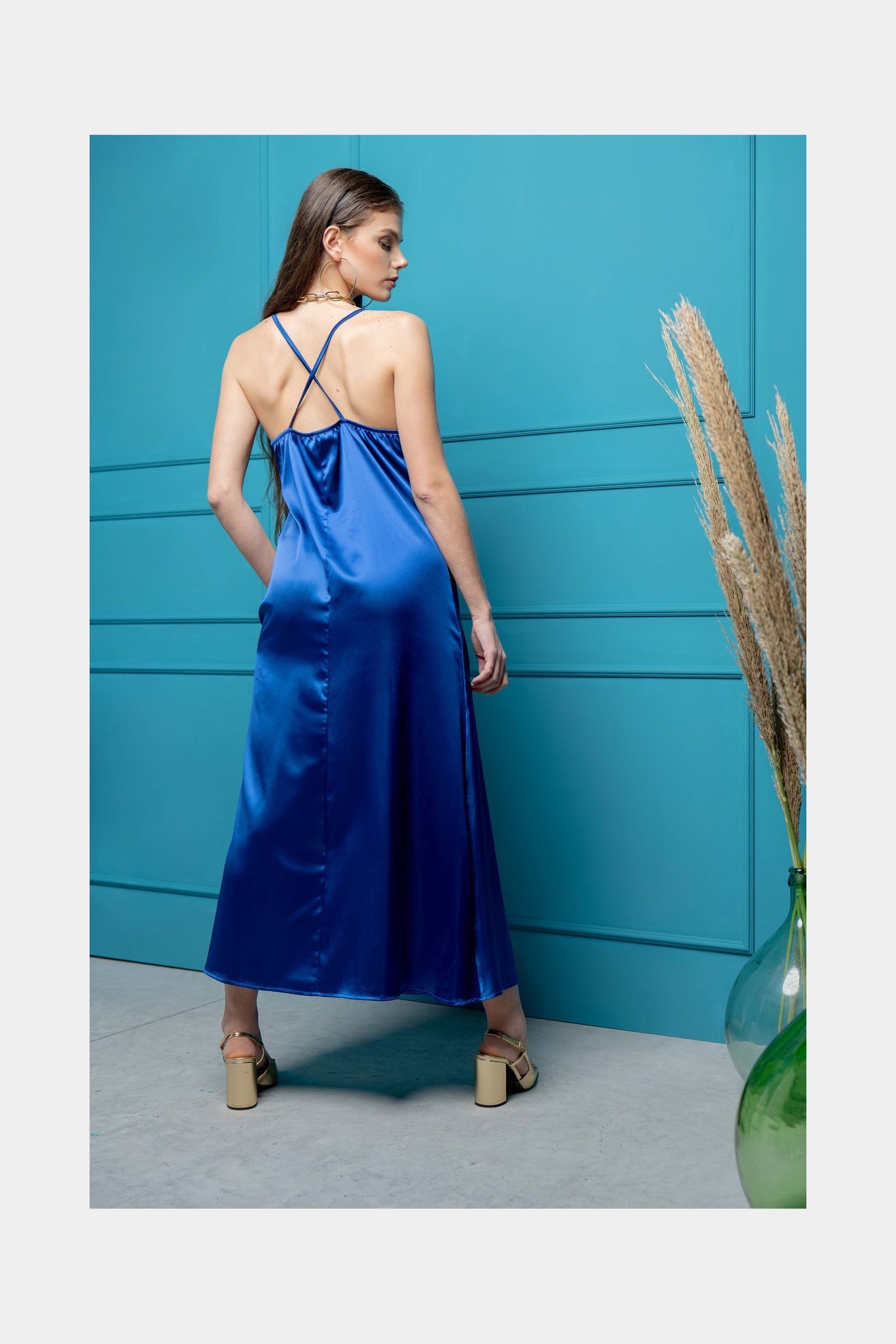 Vestido azul royal raso largo tirantes con escote fruncido LolitasyL - lolitasyl.com