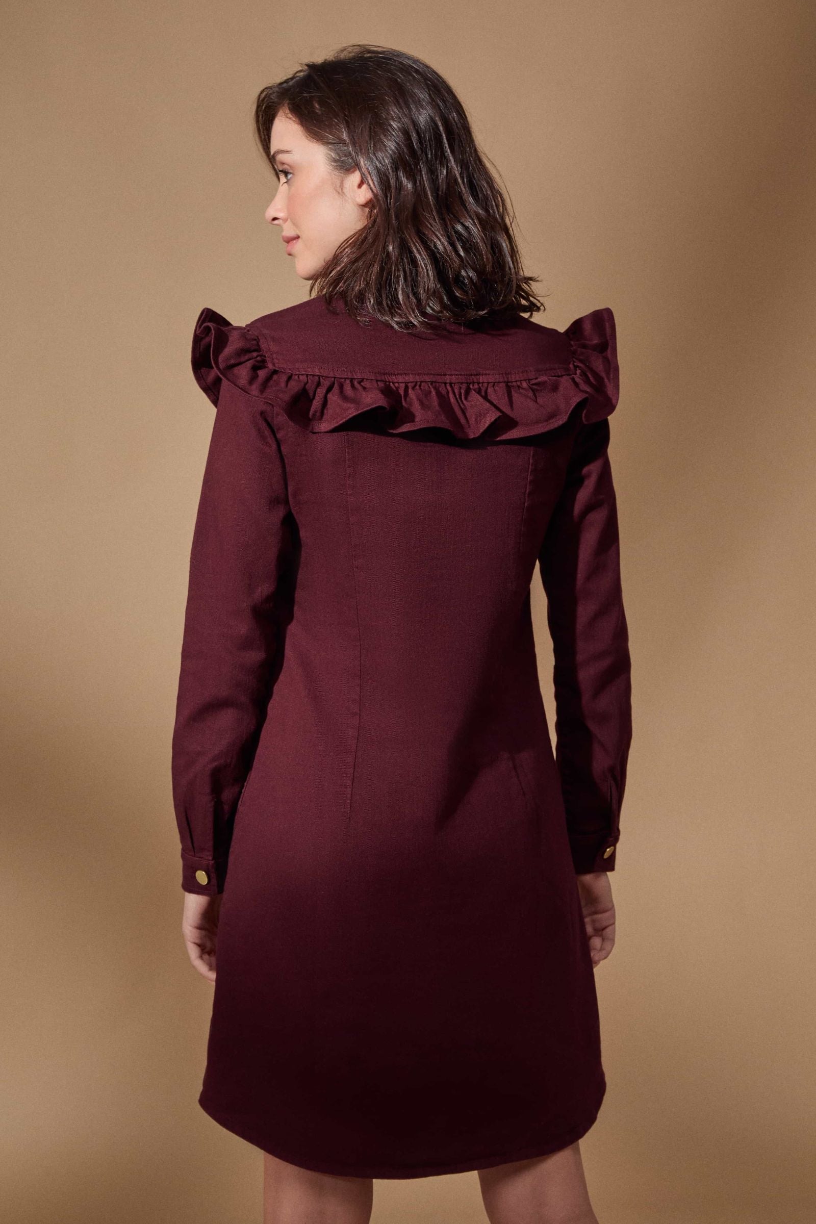 Vestido de pana granate camisero con volante en el delantero Lolitas - lolitasyl.com