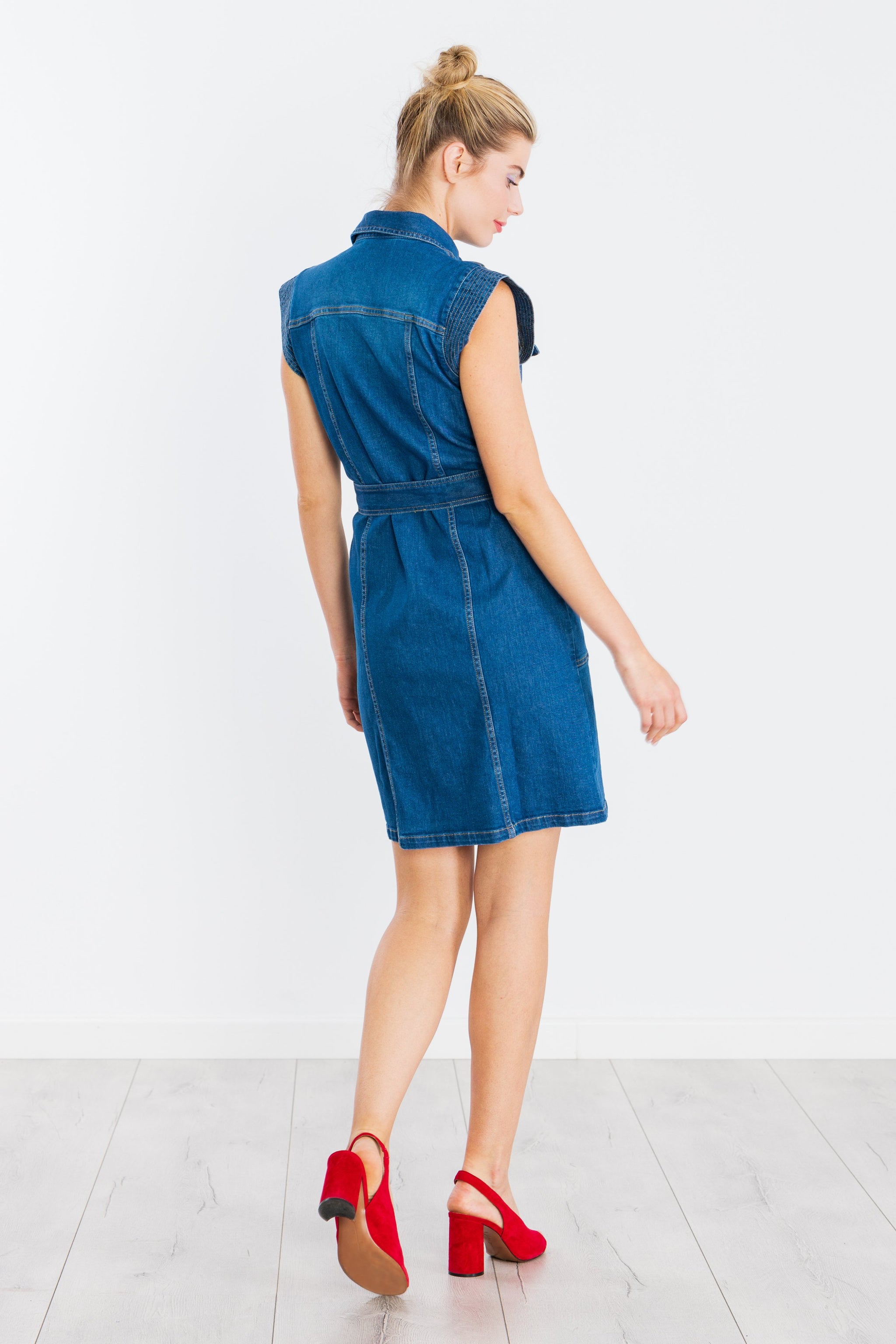 Vestido jeans camisero azul lavado sin mangas LolitasyL - lolitasyl.com