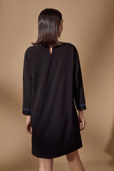 Vestido negro corto bolsillos y escote con ribete azul Lolitas - lolitasyl.com