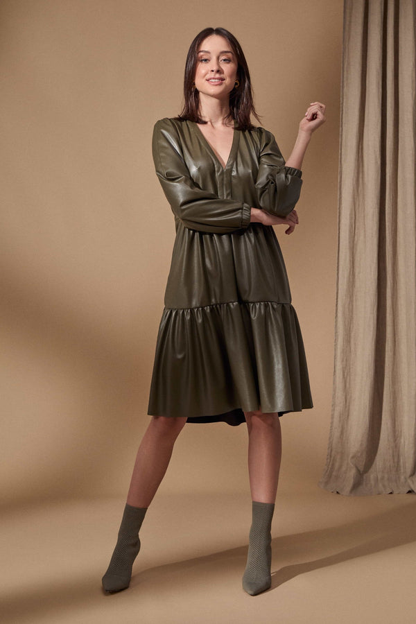 Vestido verde army efecto piel con escote uve Lolitas - lolitasyl.com